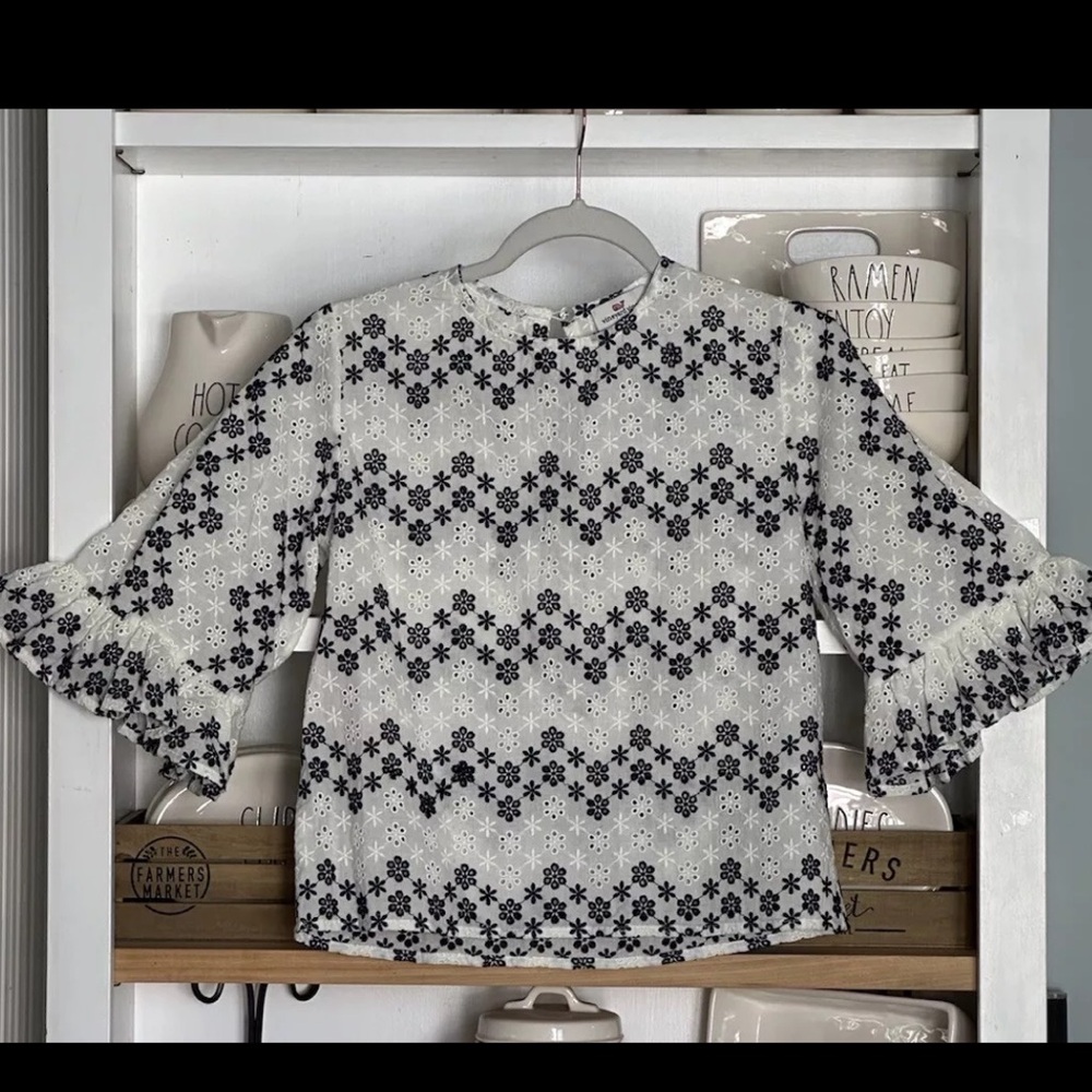 Vineyard Vines Autumn Eyelet Top blouse